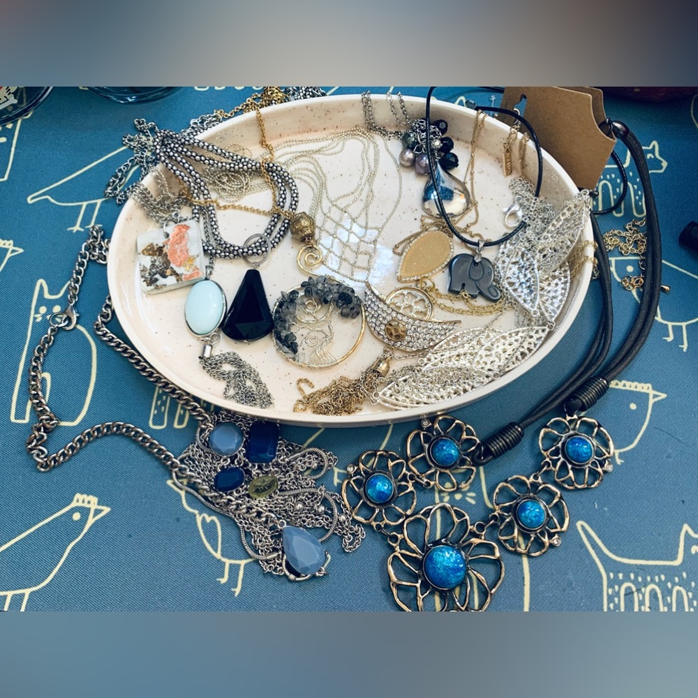Necklaces lot